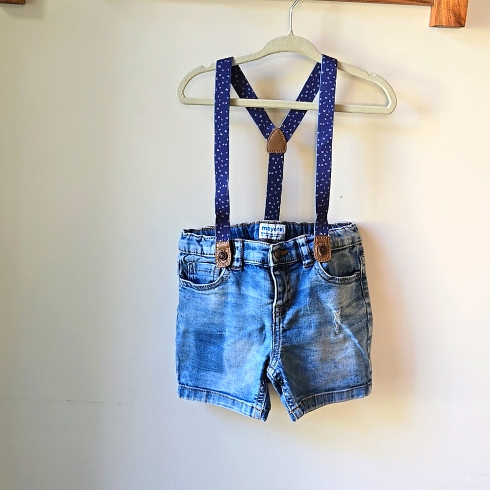 Mayoral shorts 18m (runs big)